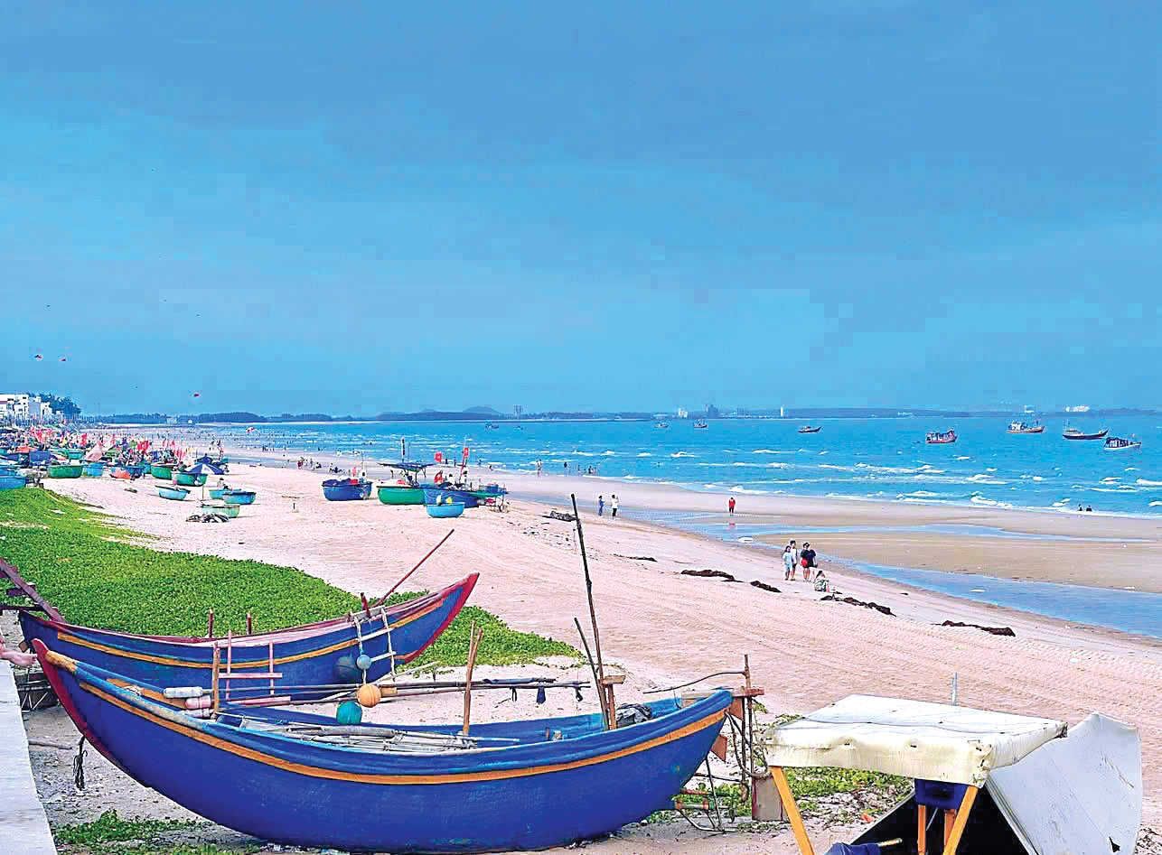 Bãi biển làng chài Phước Hải
