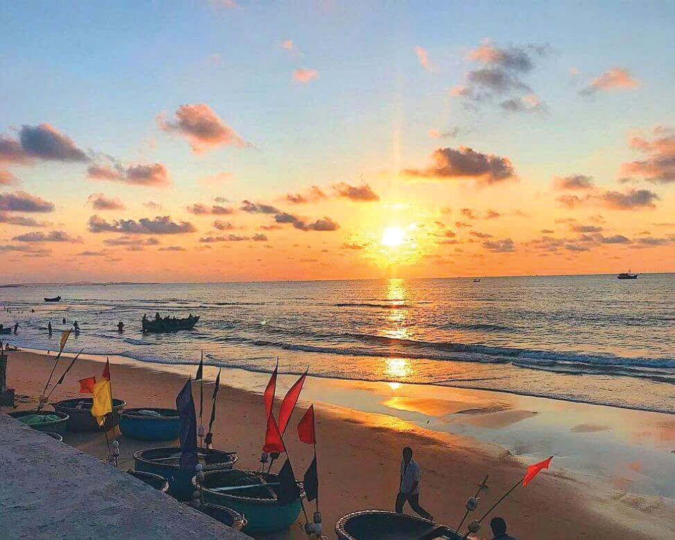 Bình minh tại làng chài