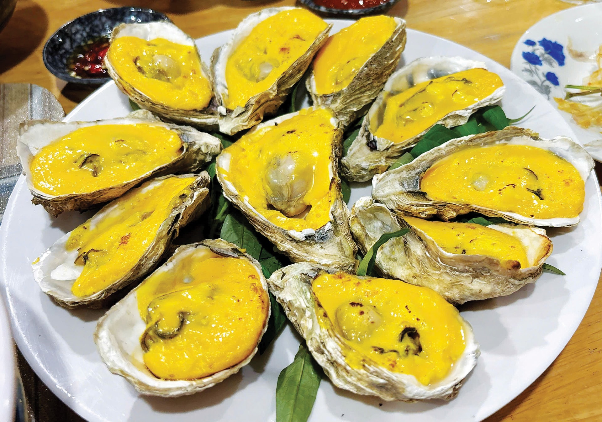 Hào sữa nướng phô mai - đặc sản ở Phước Hải