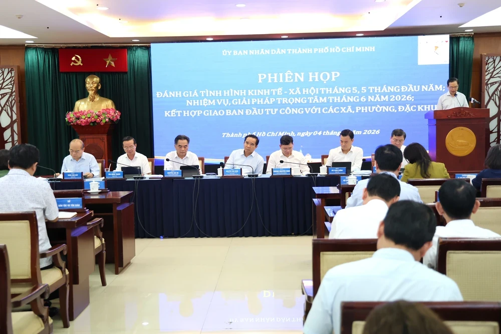 chu-tich-tphcm-nguyen-van-duoc-2-6036-492.jpg.webp