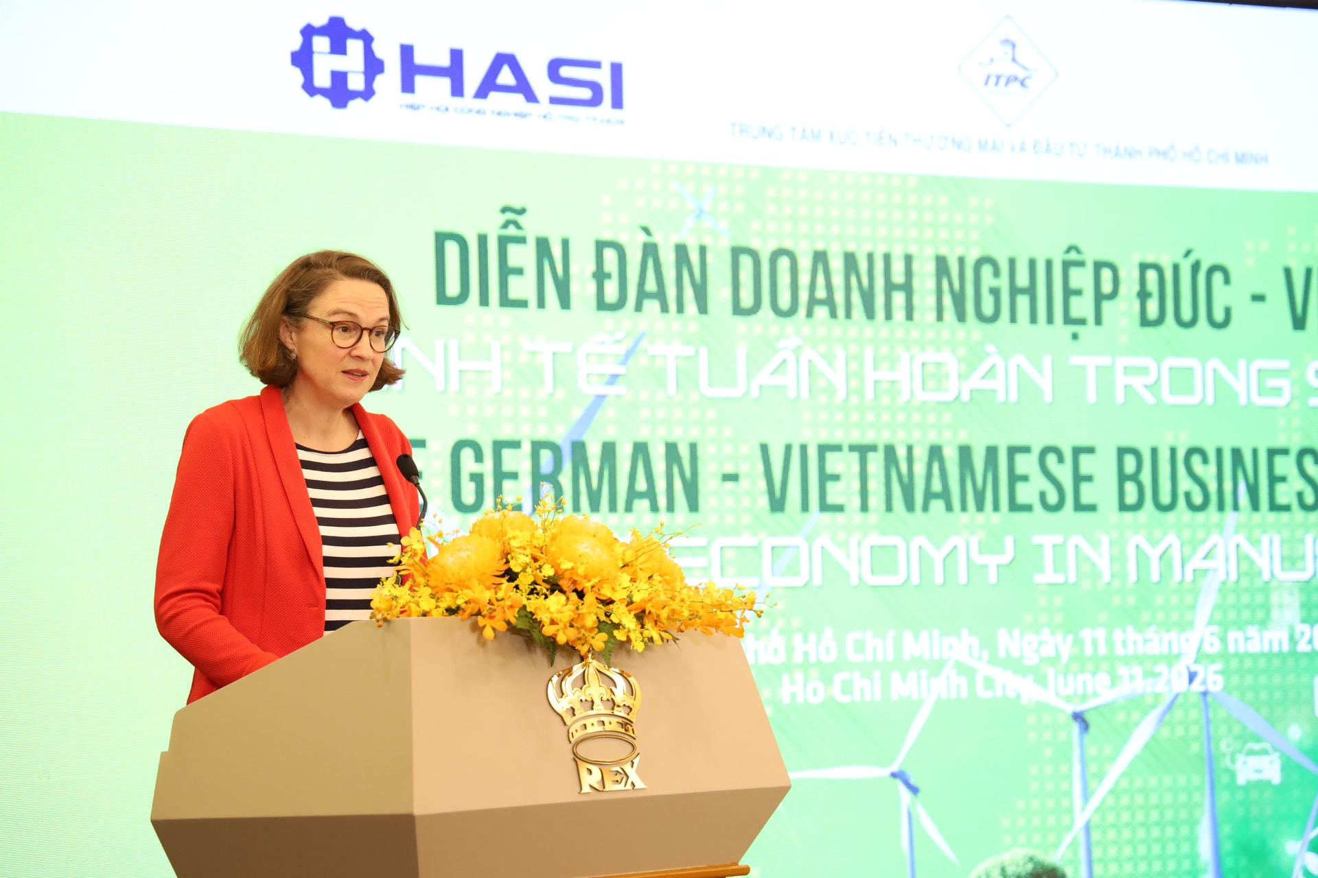 Bà Andrea Sühl-Tổng Lãnh sự Đức tại Thành phố Hồ Chí Minh (1)