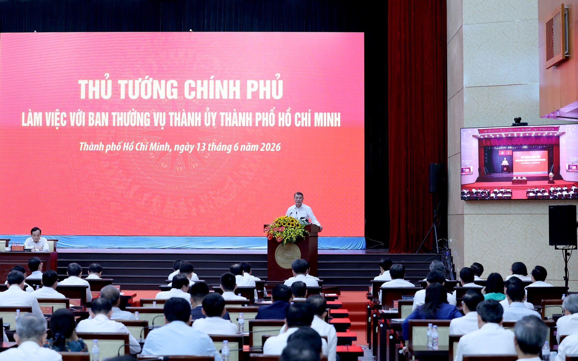 Thủ tướng Chính phủ Lê Minh Hưng làm việc với Ban Thường vụ Thành ủy TP.HCM