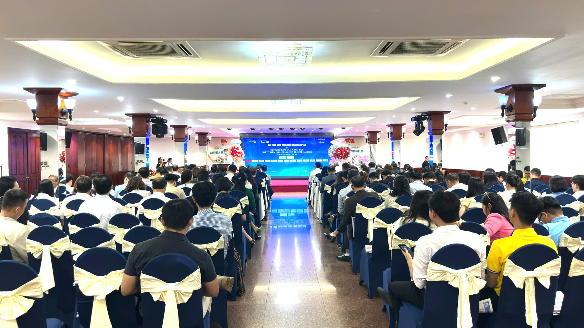 hỘI THẢO