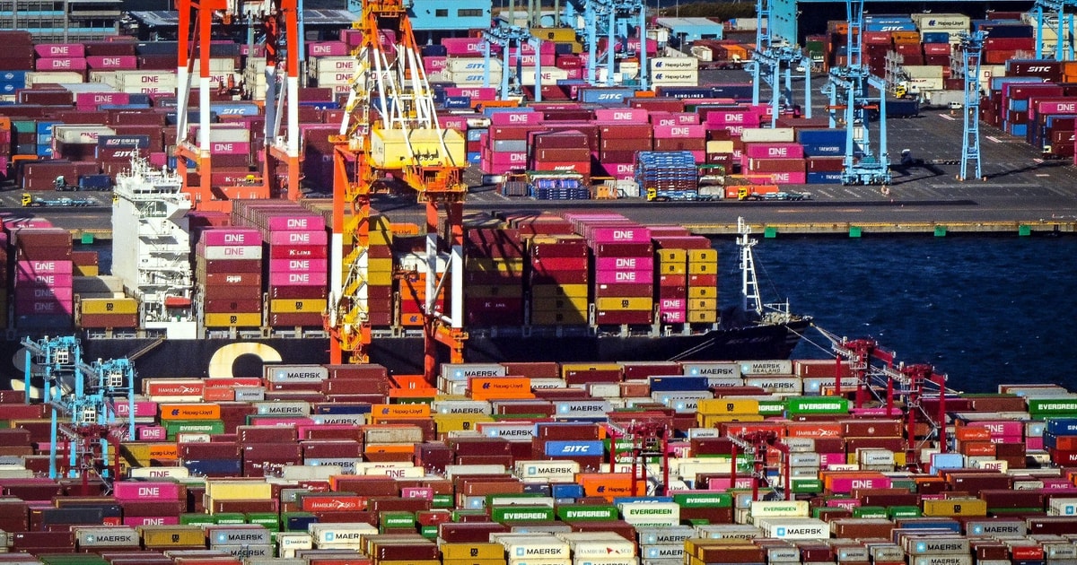 Toàn cảnh ngành biển toàn cầu đang gặp sóng gió: chi phí tăng, bất định cao Toàn cảnh ngành biển toàn cầu đang gặp sóng gió: chi phí tăng, bất định cao