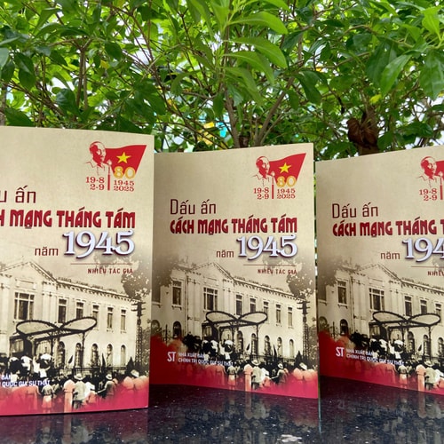 Trở về mùa thu Hà Nội năm 1945