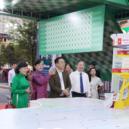 Lễ hội Đường sách Tết 2026 rộn ràng ngày khai mạc