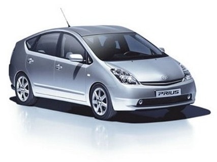 Toyota Prius chiến thắng Honda Insight