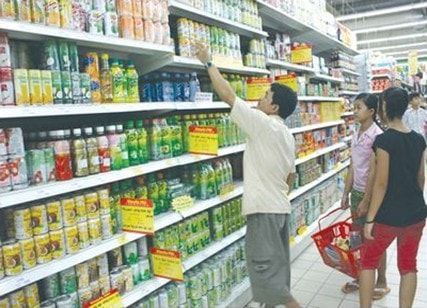 Thị trường nước giải khát: Nắng trên đầu, nóng trong nguời
