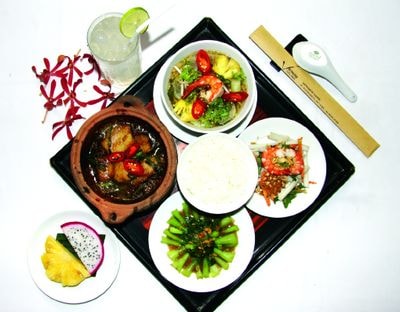 Cơm trưa văn phòng - nét mới ở Vietnam House