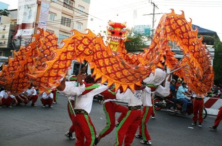 TP.HCM: Náo nhiệt múa lân, rồng chúc xuân