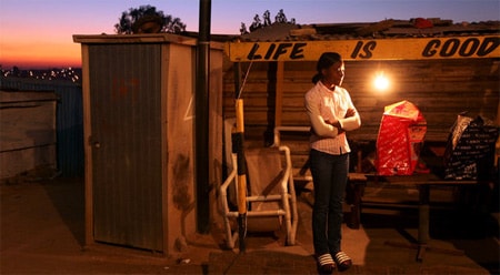 Xem bóng đá ở khu ổ chuột Nam Phi