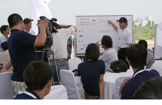 BMW nâng cao kỹ năng lái xe ôtô