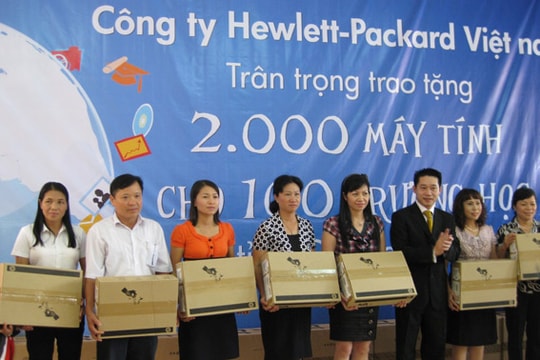 HP Việt Nam tài trợ 200 máy tính cho 10 trường ở Quảng Ninh