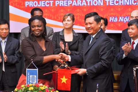 WB đẩy lùi dự báo tăng trưởng GDP của Việt Nam