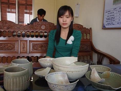 Một người chăn trâu phát hiện nhiều đồ gốm thời Trần