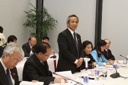 Thảo luận văn kiện Đại hội XI: Khẳng định vai trò của doanh nhân