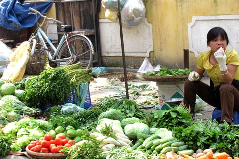 Giá rau xanh, thực phẩm bắt đầu hạ nhiệt