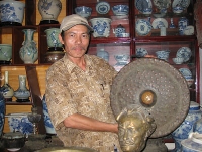 Chơi đồ cổ, vừa chơi vừa... làm giàu