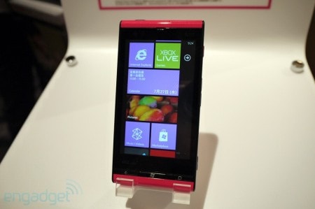 Điện thoại Microsoft Mango đầu tiên trình làng