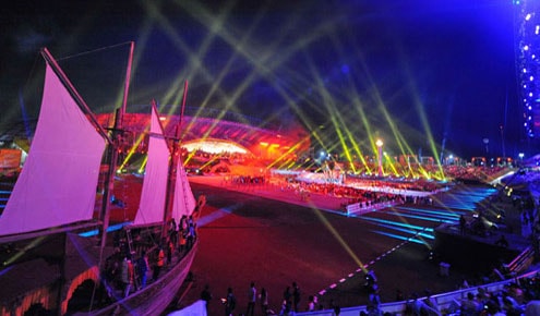 Màn pháo hoa rực rỡ trong lễ bế mạc SEA Games 26