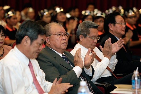 Cổ vũ tinh thần khởi nghiệp