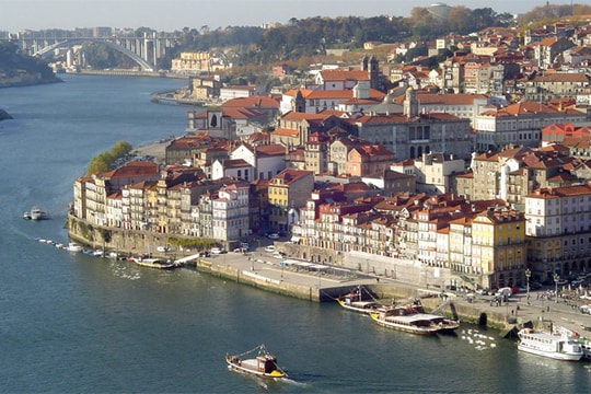 Porto, thành phố cảng trữ tình