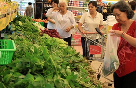 Giá cả hàng hóa, dịch vụ "đua" theo giá xăng