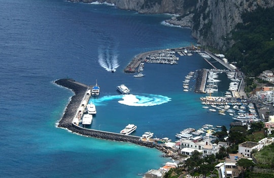 Hút hồn du khách ngay từ bến cảng