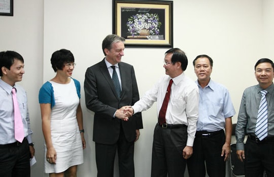 Tân Phó tổng lãnh sự CHLB Đức thăm Báo Doanh Nhân Sài Gòn