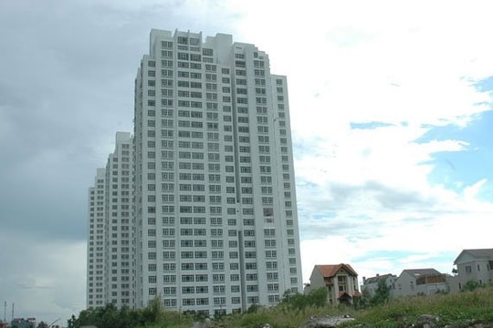 Miệt mài chào bán căn hộ penthouse
