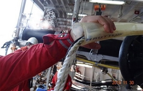 PVN phản đối tàu Trung Quốc cắt cáp Bình Minh 02