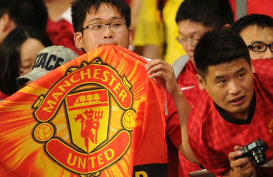 Cách kiếm tiền của các câu lạc bộ bóng đá danh tiếng