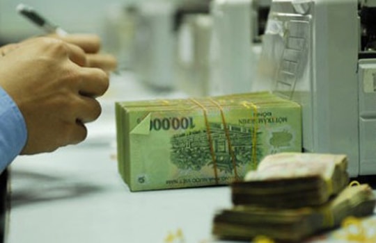 Thủ tướng yêu cầu giảm chênh lệch lãi suất huy động - cho vay