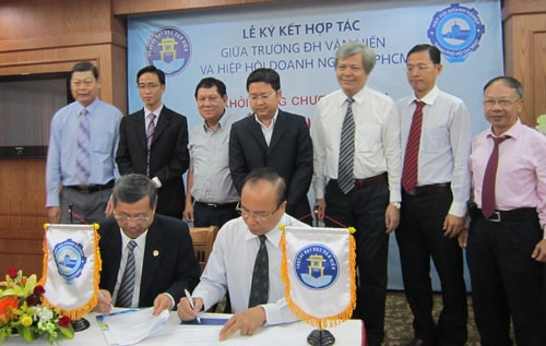 Ký kết hợp tác giữa HUBA và trường Đại học Văn Hiến
