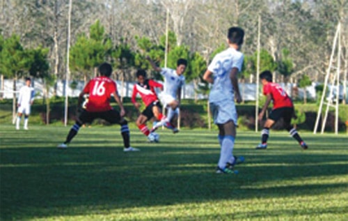 Khi doanh nhân làm bóng đá