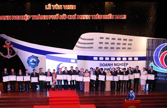105 DN đạt "Doanh nghiệp TP.HCM tiêu biểu 2013"