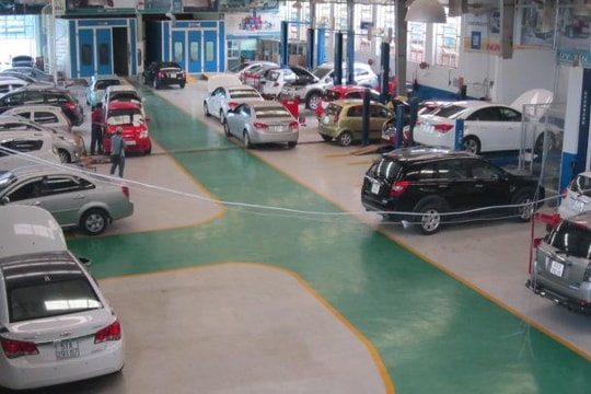 Ô tô Việt: Tiếp tục chờ hay mua ngay?