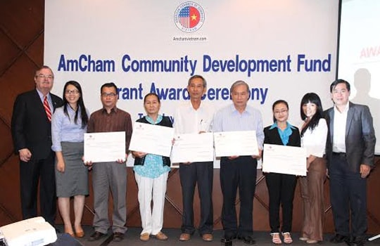 AmCham Việt Nam trao tài trợ hơn 460 triệu đồng