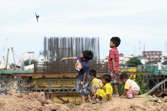 Trung Quốc đã rót 427 triệu USD vào Campuchia năm 2013