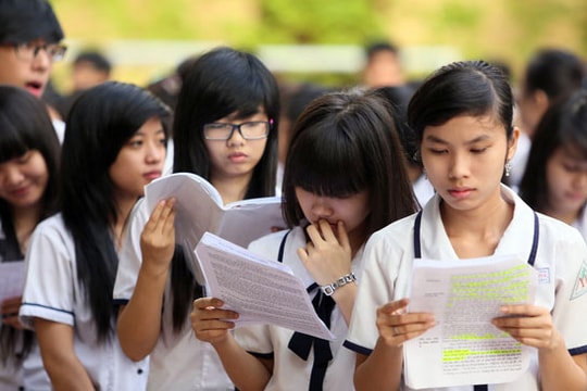 Tương lai nào cho Sử, Địa?