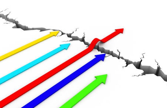 Các "ông lớn" làm gì khi gặp khủng hoảng truyền thông?