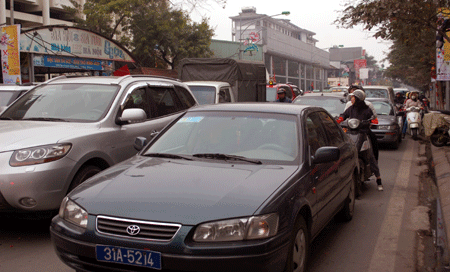 Xe dừng chạy từ 30 ngày được hoàn "thuế đường"