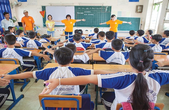 Mang thư viện số đến trẻ vùng xa