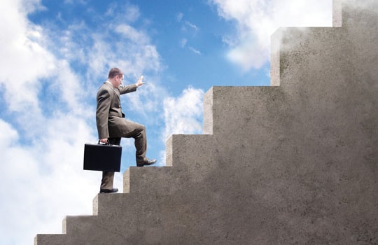 Tư vấn nước ngoài: "Đáng đồng tiền bát gạo"