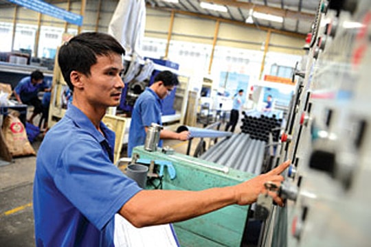 Kinh tế đi lên, ai đi xuống?