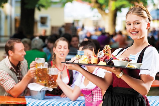Hương vị ẩm thực Đức mùa Oktoberfest