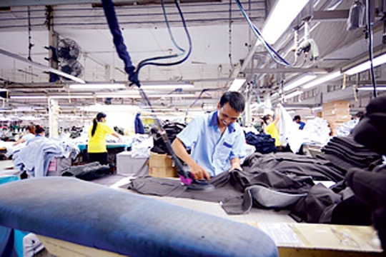 Tăng lương và hiệu ứng sóng vỗ