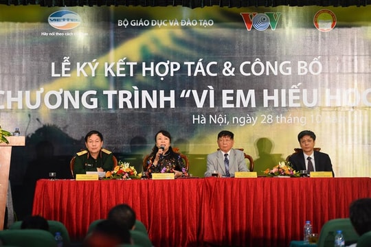 Viettel trao 26 tỷ đồng khuyến học mỗi năm