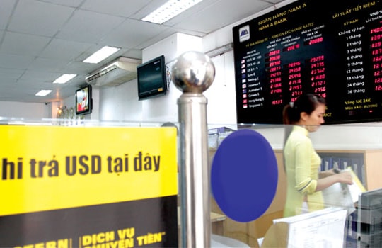 Hạ lãi suất, tín dụng có tăng?