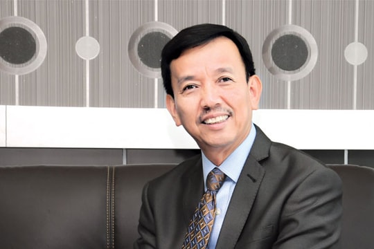 TGĐ công ty VWS: Đãi rác tìm "vàng"